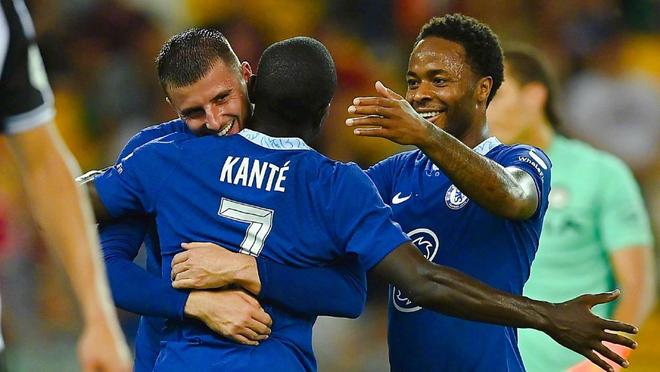 湖人大胜！詹姆斯31+9+11，赛后东契奇先一步退场，艾顿接受采访