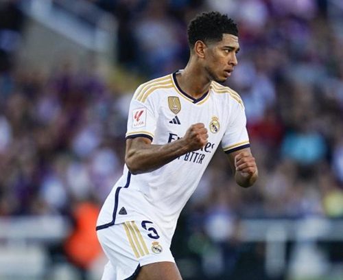 荒野迷城X街机恐龙联动上线，腾讯NBA主持美娜加盟代言