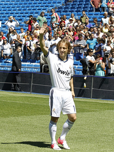 英超一日观察：阿森纳与利物浦0-0平局