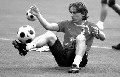 德甲单关，斯图加特恶斗法兰克福！