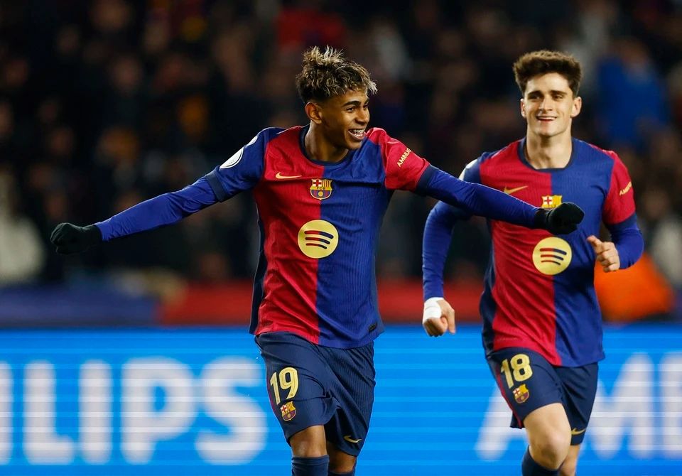 [中超]笑傲新帅对决 新鹏城力克国安