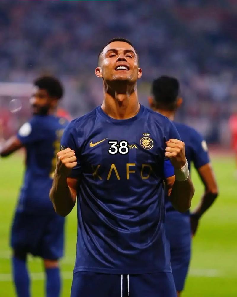 IG2-1击败WBG拿下第9胜！Gala招牌卡莎乱杀，theshy格温猛如战神